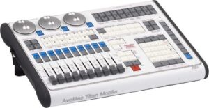 Avolites titan mobile set